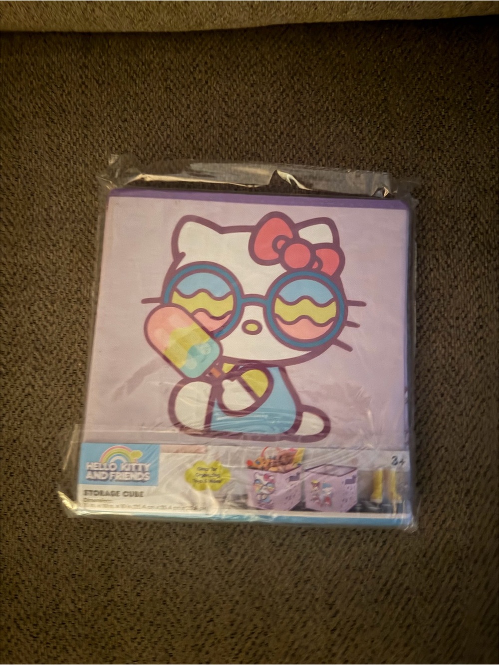 Hello Kitty Sunglasses & Popsicle Storage Cube - Lilac